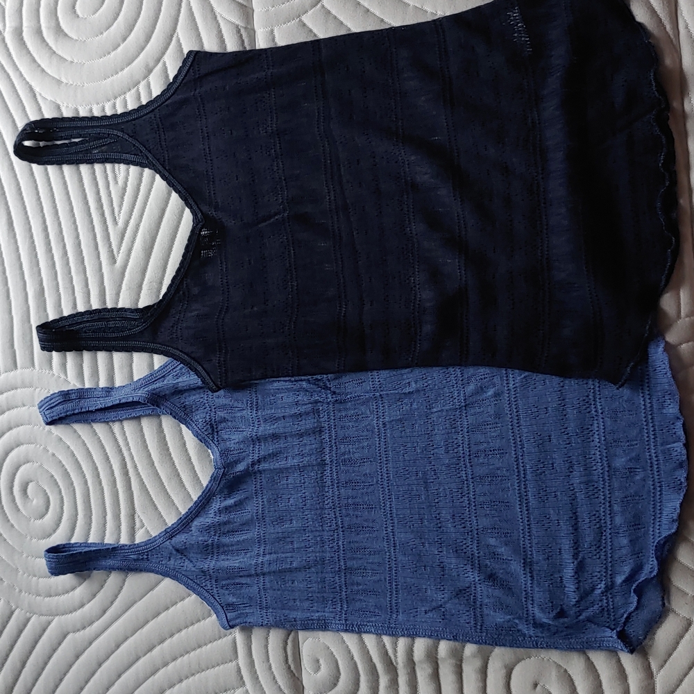 2 Small Crochet/ Lettuce Edge Lace Tank Tops in blue